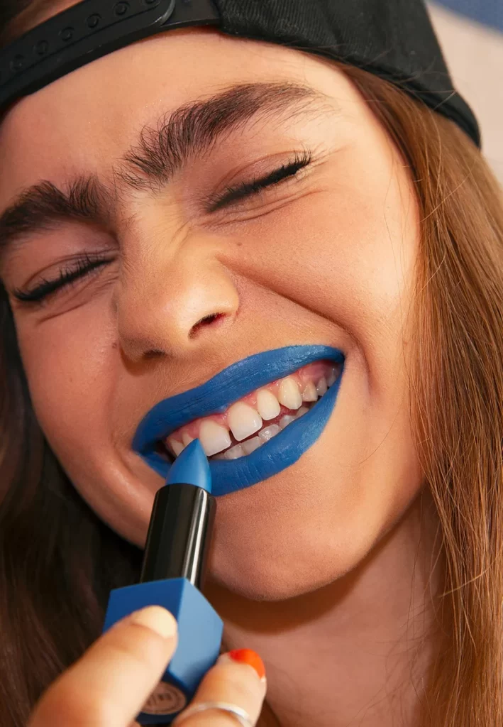 blue lipstick