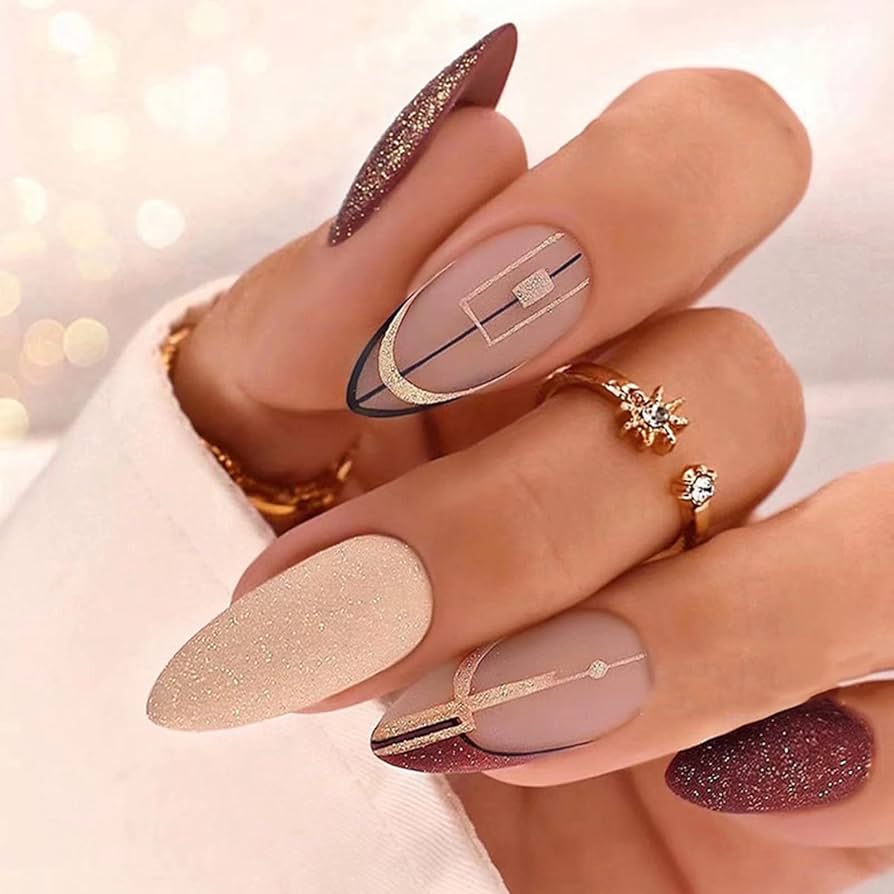 almond nails designs