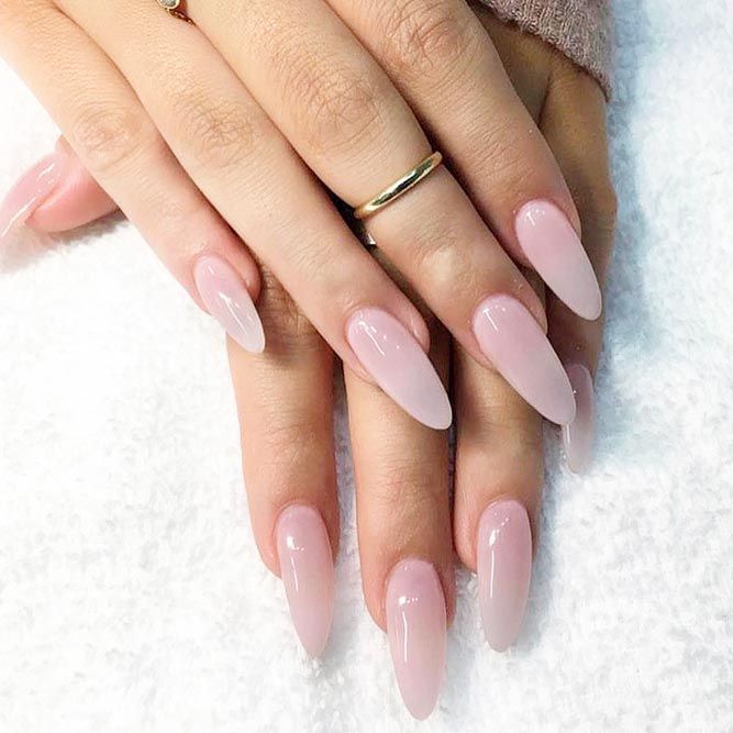 almond nails