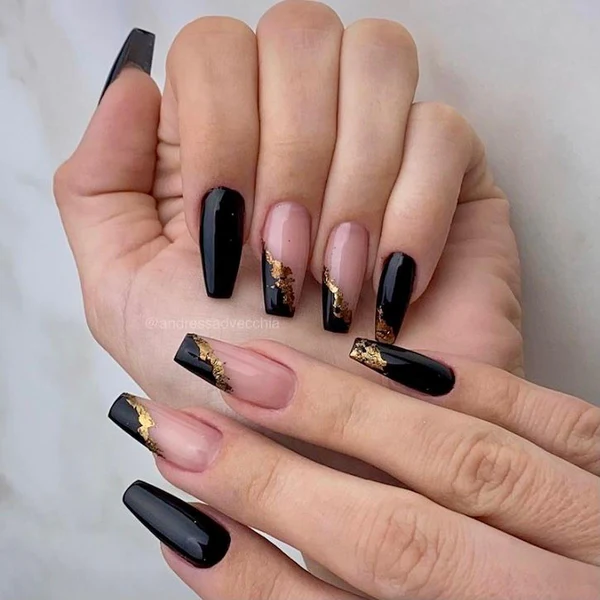 black nail designs